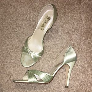 Celadon green Coloriffics heels